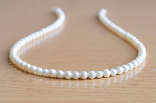 Freshwater Pearl Necklace in Sterling Silver